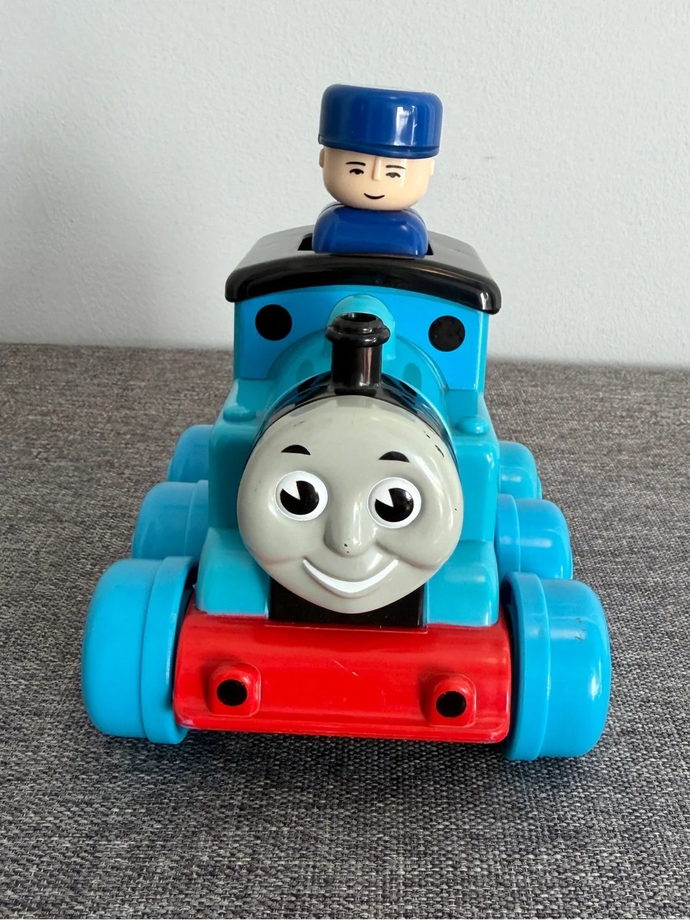 Thomas The Tank Engine Push N’ Go Train Vintage 1997 Tomy Blue Red Conductor